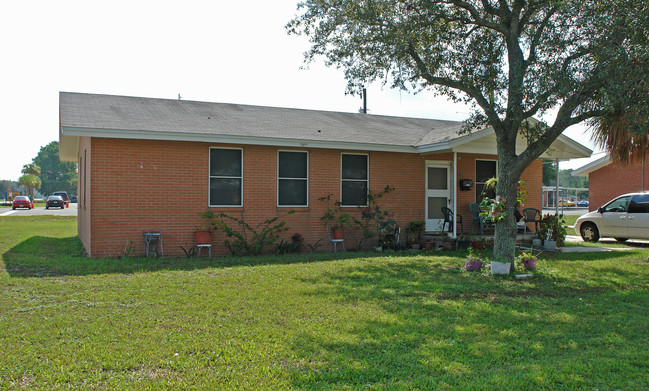 1010 S 11th St in Fernandina Beach, FL - Building Photo - Building Photo