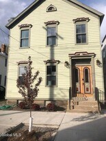 122 N Ferry St in Schenectady, NY - Building Photo