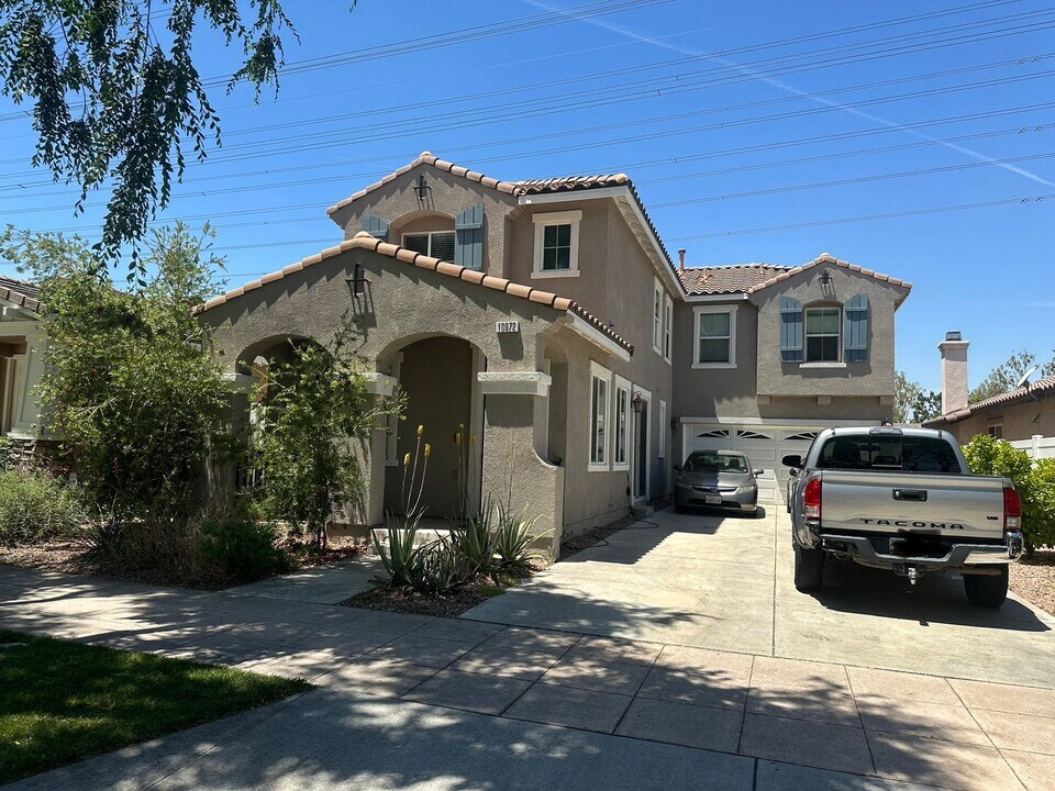 10972 Veach St in Loma Linda, CA - Building Photo