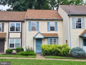 30 James Run in Cherry Hill Township, NJ - Building Photo - Building Photo