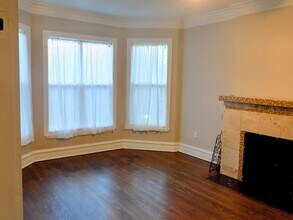 434 N Pine Ave, Unit Parkview on Pine in Chicago, IL - Foto de edificio - Building Photo