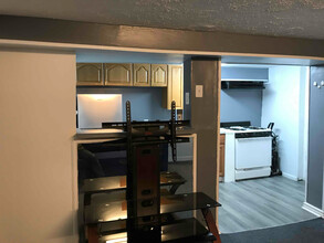 1637 E Cold Spring Ln in Baltimore, MD - Building Photo - Building Photo