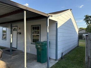 3010 Washington St in Pasadena, TX - Building Photo - Building Photo