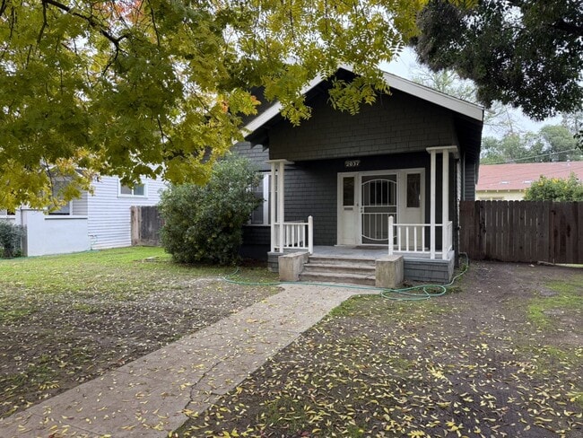 property at 2037 O St