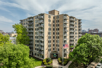 Monroe Gardens in Hoboken, NJ - Building Photo - Primary Photo