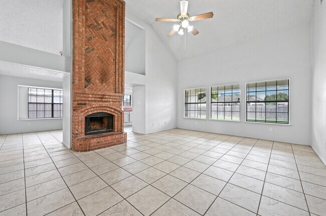 2338 Stillwater Dr in Mesquite, TX - Building Photo - Building Photo