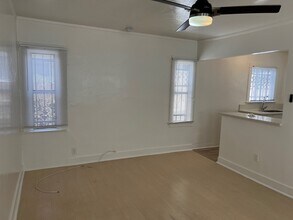 1114 4/5 Tamarind Ave, Unit 1116 in Los Angeles, CA - Building Photo - Building Photo