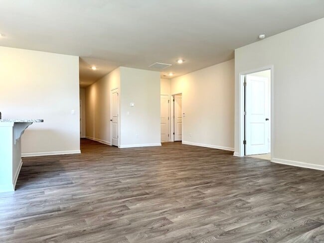 345 Bevington Brk Ln in Hopkins, SC - Building Photo - Building Photo