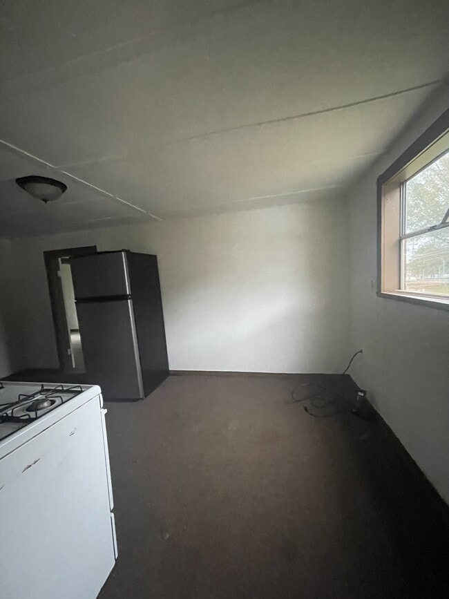 321 SE 3rd St in Spiro, OK - Building Photo - Building Photo