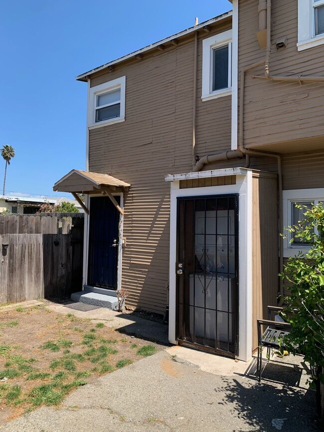 property at 962-964 41st St