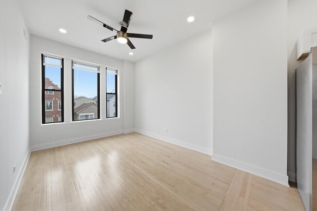 2145 W 18th Pl in Chicago, IL - Building Photo - Building Photo