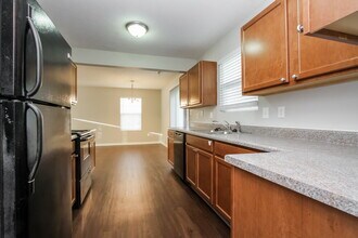 3327 Grove Berry Ln in Indianapolis, IN - Building Photo - Building Photo