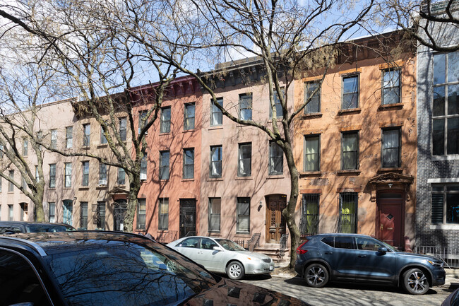 99 Saint Marks Pl in Brooklyn, NY - Building Photo - Building Photo