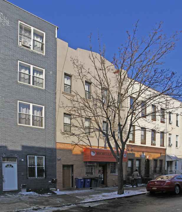 215 Himrod St in Brooklyn, NY - Building Photo