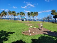 810 Lakeshore Dr photo'