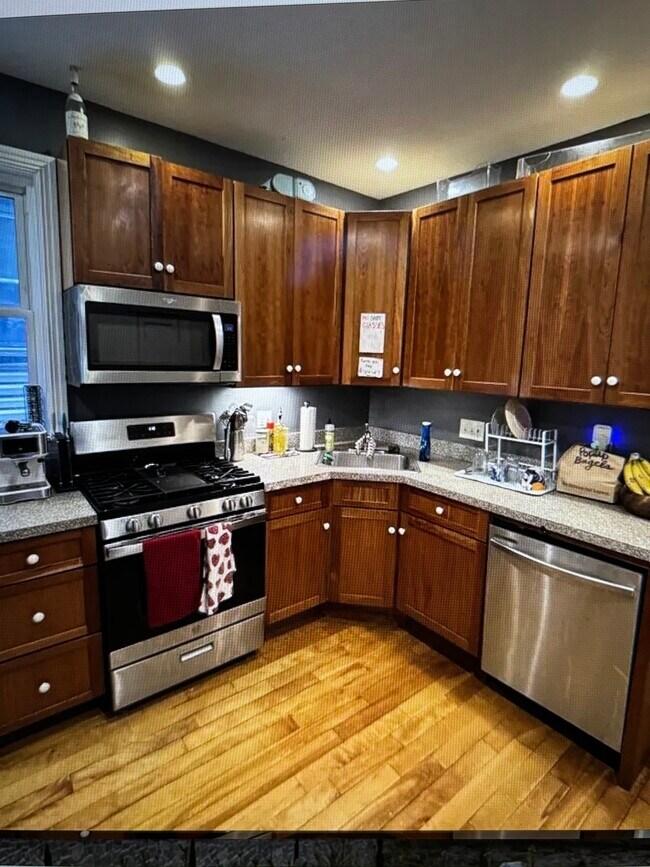 99 Calumet St, Unit #3 in Boston, MA - Building Photo - Building Photo