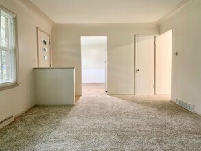 1443 Seymour Ave NW in Grand Rapids, MI - Building Photo - Building Photo