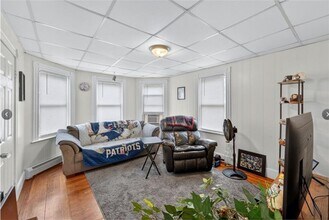 291 Pontiac Ave in Cranston, RI - Building Photo - Building Photo