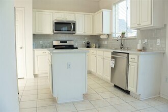 1702 River Trail in Sugar Land, TX - Building Photo - Building Photo