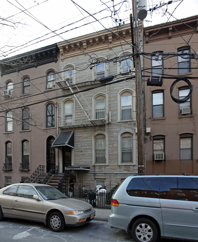 528 Bloomfield St in Hoboken, NJ - Building Photo - Building Photo