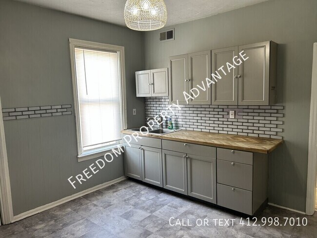 355 Maplewood Ave in Ambridge, PA - Building Photo - Building Photo