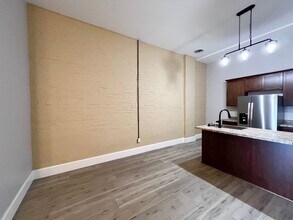 322 S Locust St in Delavan, IL - Building Photo - Building Photo