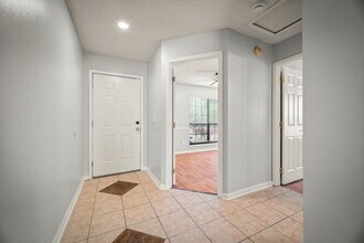 10775 Rutgers Rd in Jacksonville, FL - Building Photo - Building Photo