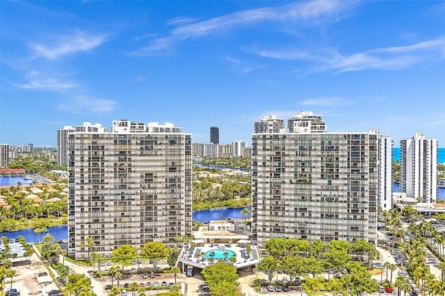 property at 3731 N Country Club Dr