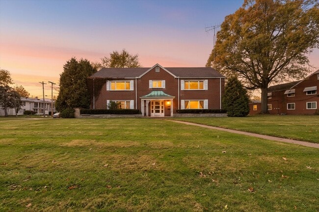 property at 2127 Collinway St