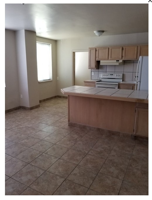 57 W Vine St