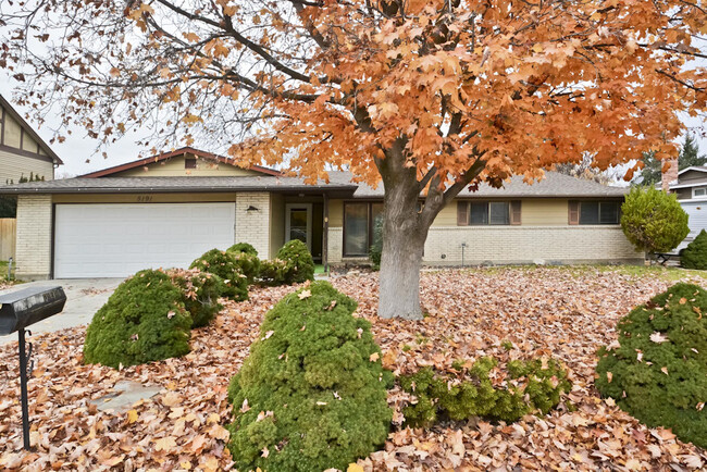 property at 5191 S Cheyenne Ave