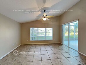 5422 Twin Creeks Dr in Valrico, FL - Building Photo - Building Photo