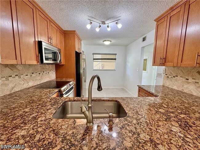 property at 661 Squire Cir