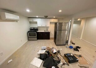 92 Harman St, Unit 1 in Brooklyn, NY - Building Photo - Building Photo