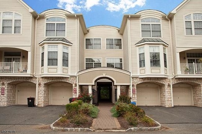 property at 321 Edmonton Ct