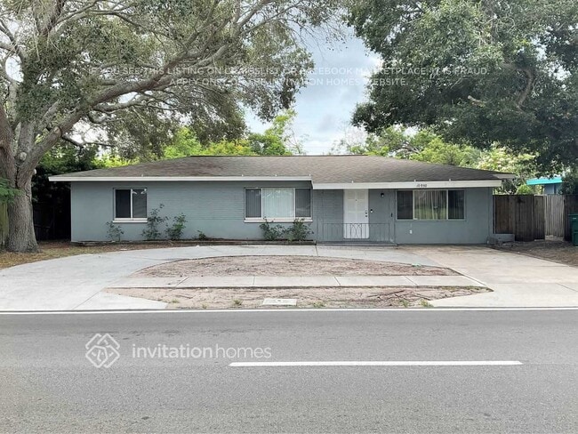 10950 102nd Ave N