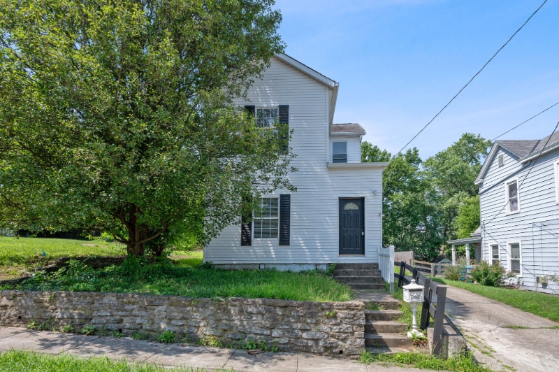 25 Clay St in Erlanger, KY - Building Photo
