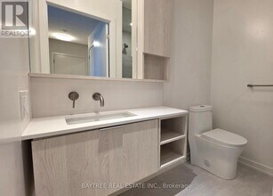 110 Broadway Ave in Toronto, ON - Building Photo - Building Photo