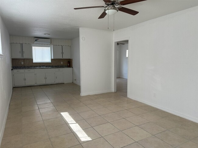 3833 Mt Pleasant St in Houston, TX - Building Photo - Building Photo