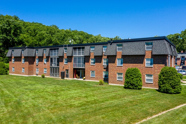 Tatnuck Square Apartments Worcester