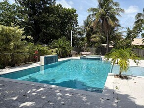 12920 SW 185th Terrace in Miami, FL - Building Photo - Building Photo