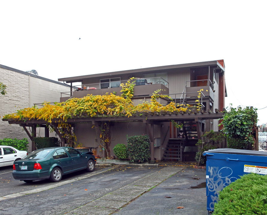 Portage Bay Flats in Seattle, WA - Building Photo