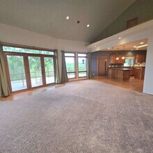 319 Shelter Valley Dr in Kalispell, MT - Building Photo - Building Photo