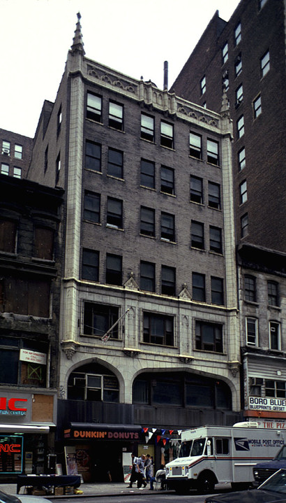 56 Court St in Brooklyn, NY - Building Photo