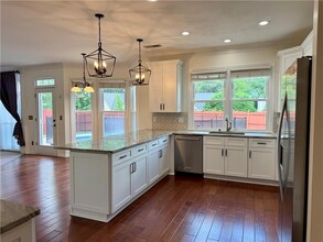 5000 Victory Ridge Ln in Roswell, GA - Building Photo - Building Photo