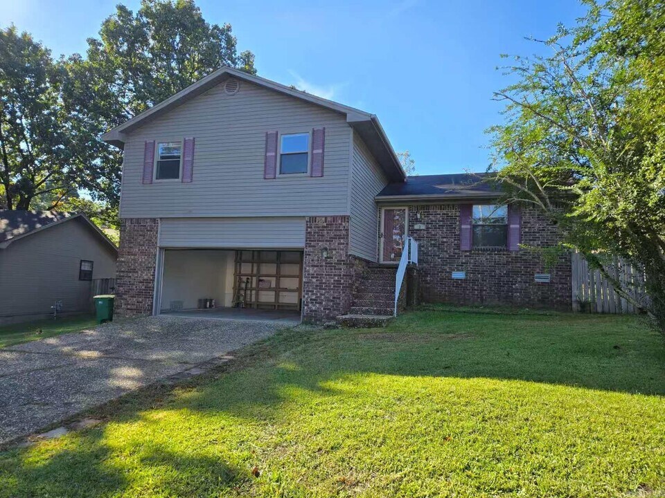 3 Forest Maple Ct in Little Rock, AR - Building Photo
