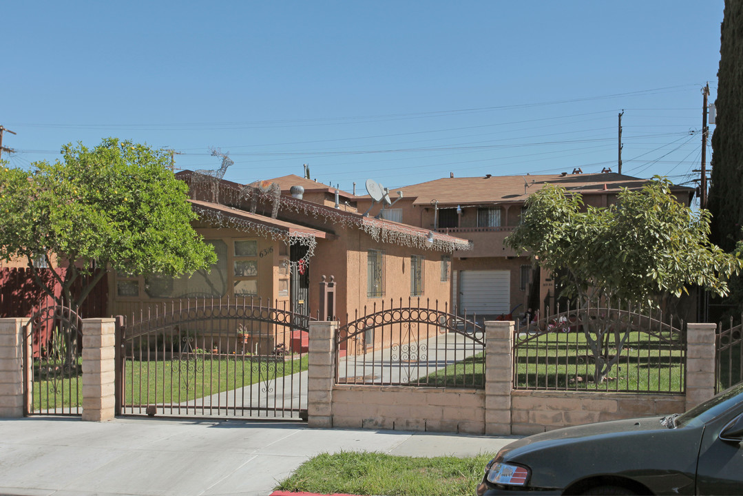 6316 Cedar St in Huntington Park, CA - Foto de edificio