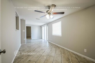 14826 N 38th St in Phoenix, AZ - Foto de edificio - Building Photo