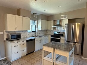 1315 Calle Estudiante in Sierra Vista, AZ - Building Photo - Building Photo