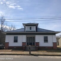 605 SE 3rd St in Snow Hill, NC - Building Photo